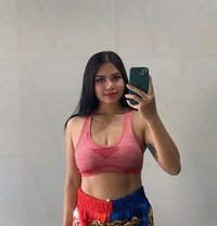 Lavya - puta in Bangkok