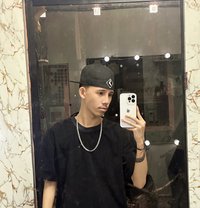 Lawrence - Male escort in Manila