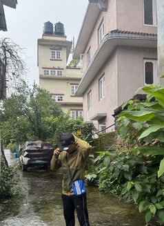 Lawrence - Acompañantes masculino in Kathmandu Photo 1 of 3