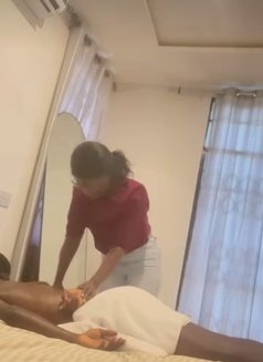 Laxi Massage - masseuse in Accra Photo 4 of 6