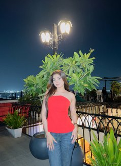 Laxitha - escort in Madurai Photo 2 of 3