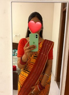 Laxmi independent (cam or meet) girl - escort in Hyderabad Photo 1 of 3
