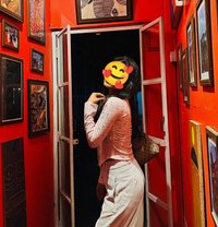 One and only hand cash service - escort in Kathmandu