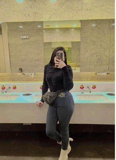 Laxmi for hand cash service - escort in Kathmandu Photo 2 of 2