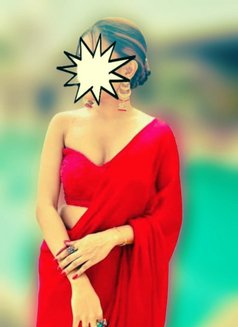 Laxmi - escort in Colombo Photo 2 of 3