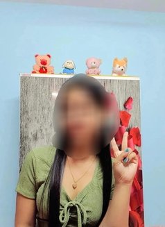 Cam session 1k 20mint with face - escort in New Delhi Photo 1 of 2