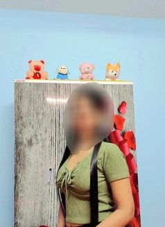 Cam session 1k 20mint with face - escort in New Delhi Photo 2 of 2