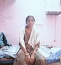 Laxmikumari - puta in New Delhi Photo 1 of 3