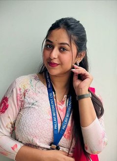Laxsu - escort in Thane Photo 1 of 2