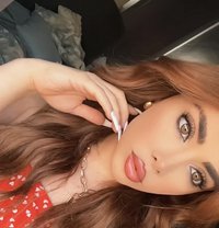 Addictive Layal - Transsexual escort in Beirut Photo 1 of 30