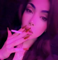 Layal - Transsexual escort in Beirut Photo 1 of 27