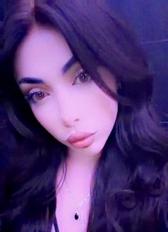 Layal - Transsexual escort in Beirut Photo 6 of 27