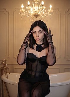 Layal π±π§ - Transsexual escort in Beirut Photo 20 of 20