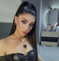 Layal 🇱🇧 - Transsexual escort in Beirut Photo 2 of 24