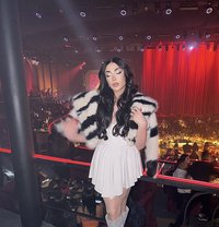 Layal lebanese - Transsexual escort in Beirut Photo 1 of 30