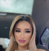 Layal Soren - escort in Beirut Photo 1 of 5