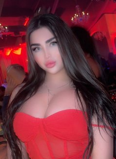 Layan - Transsexual escort in Beirut Photo 22 of 25