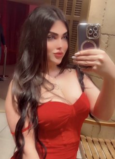 Layan - Transsexual escort in Beirut Photo 23 of 25