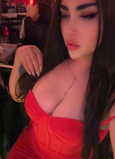 Layan - Transsexual escort in Beirut Photo 25 of 25