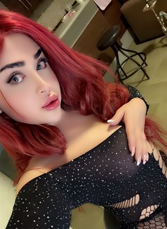 Layan Nour - Transsexual escort in Beirut Photo 19 of 20
