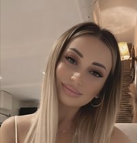 Layan - escort in Beirut