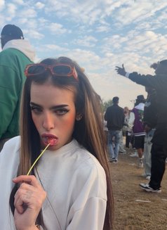 Layan - Male escort in Riyadh Photo 5 of 6