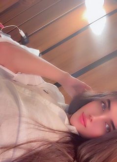 Layan - Male escort in Riyadh Photo 2 of 6