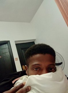 Laycon - Male escort in Abuja Photo 3 of 5