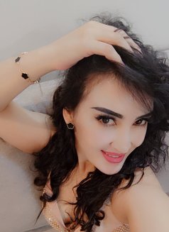 five girls together 🇹🇷 - escort in Riyadh Photo 2 of 6