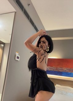 Layla - escort in Dubai Photo 2 of 4