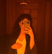 Layla - escort agency in Jeddah Photo 1 of 5
