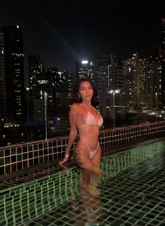 Layla - puta in Bangkok Photo 6 of 10