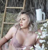 BEST GFE - escort in Al Manama