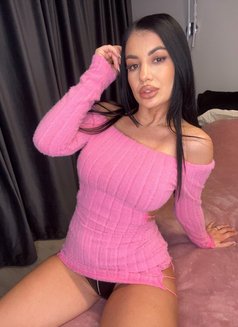 Layla Jameson naughty slut - escort in Nairobi Photo 13 of 17