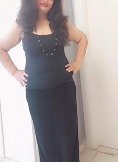 Layla Noor (Independent desi Milf) - Male escort in Dubai Photo 2 of 3