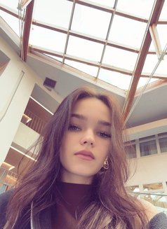 Layla - escort in Dubai Photo 5 of 6