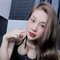 Cindy - escort in Singapore Photo 2 of 6