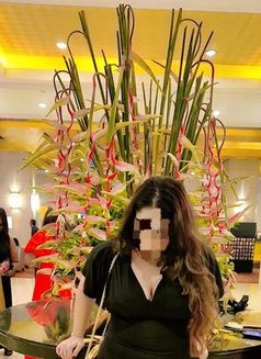 Layla - escort in Colombo Photo 4 of 7