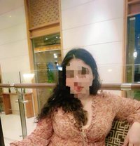 Layla - escort in Colombo