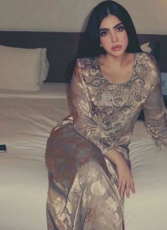 Layla Syrian - escort in Khobar Photo 3 of 5