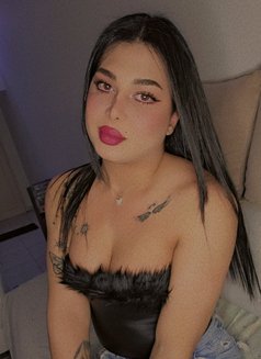 Laylaa - Transsexual escort in Beirut Photo 9 of 9