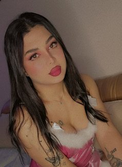 Laylaa - Transsexual escort in Beirut Photo 11 of 12