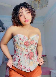 Laylah - escort in Riyadh Photo 3 of 9