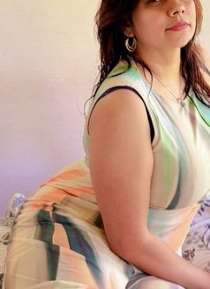 Lazni - escort in New Delhi Photo 2 of 2