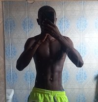 Le Lapeur Professionnel - Acompañantes masculino in Abidjan