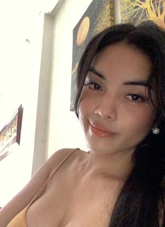 Lea Fox - Transsexual escort in Makati City Photo 5 of 16