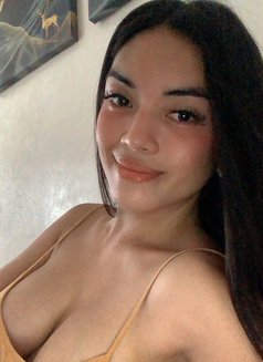 Lea Fox - Transsexual escort in Makati City Photo 6 of 16