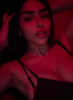 Lea Moradian - Transsexual escort in Beirut Photo 1 of 13