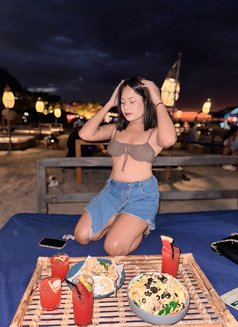 Lea (Sweet Girl in Camshow) - Transsexual escort in Manila Photo 5 of 9
