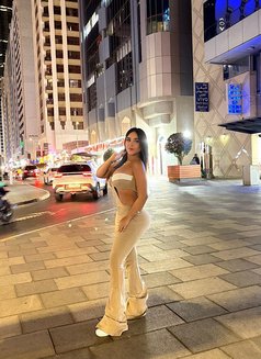 Leah - escort in Abu Dhabi Photo 5 of 15